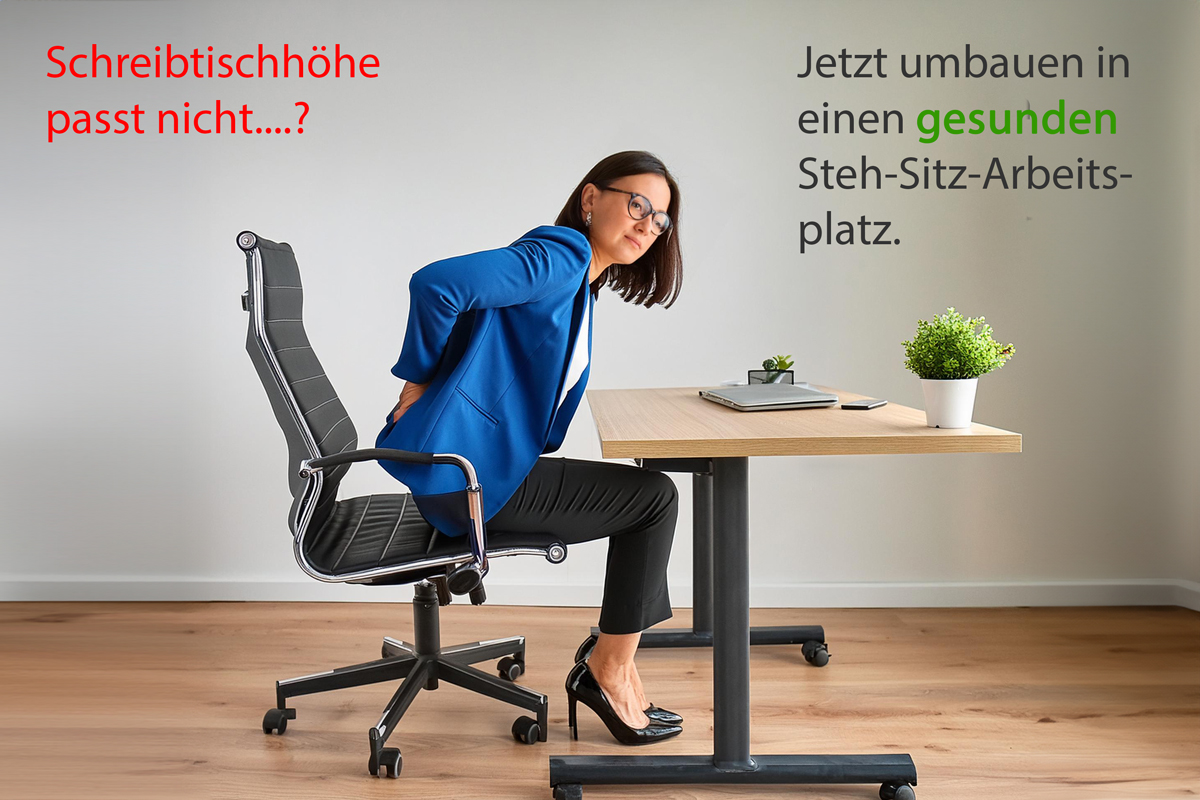 Frau an kleinem Schreibtisch